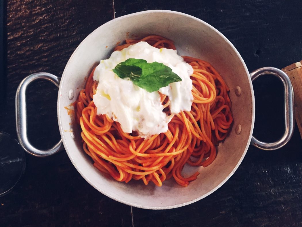 Spaghetti pomodoro with stracciatella at Anche restaurant in Milan