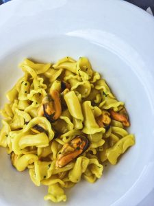 L'Agave restaurant Framura Fiorellini with mussels and saffron